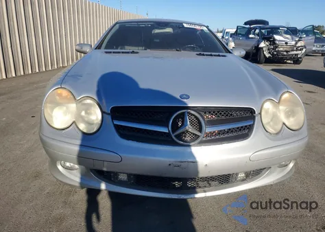 2006 Mercedes-Benz Sl 500 z USA, uszkodzony, nr VIN WDBSK75F26F117091
